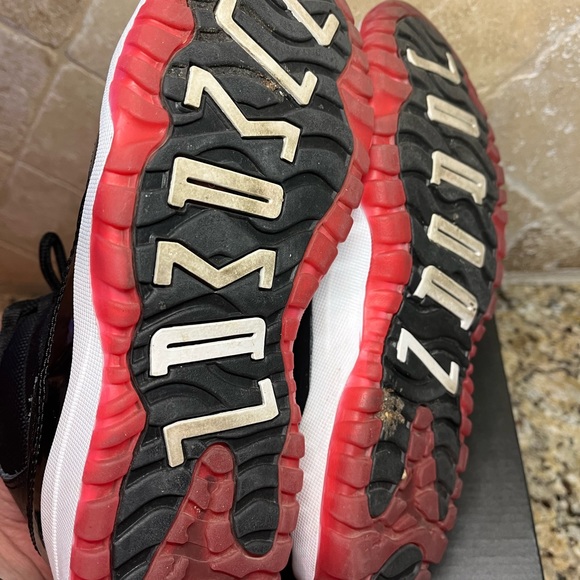 Jordan Retro 11 (ps) size 3y - Picture 7 of 7